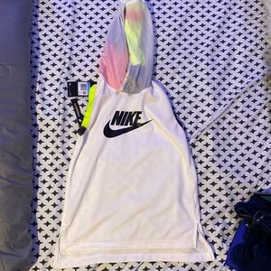 Nike sleeveless shirt
